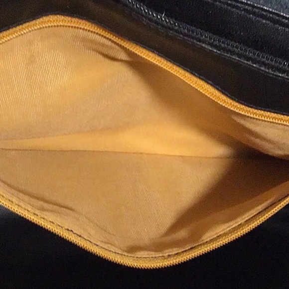 Vintage SUSAN GAIL Leather Clutch/Shoulder Bag with Large Bow Front Flap, Black - Picture 12 of 14